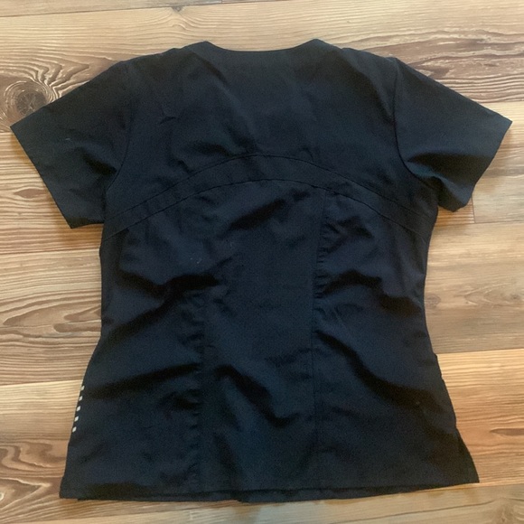 Barco One scrub top size large - Picture 5 of 7